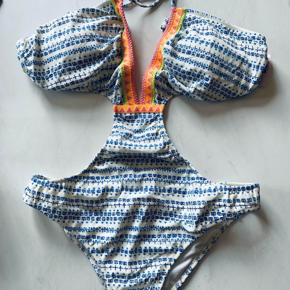 Victoria’s Secret Monokini NWT Medium